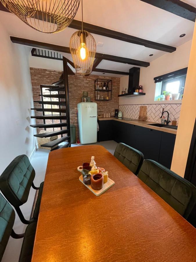 B&B Gasthuisstraat Dokkum Esterno foto